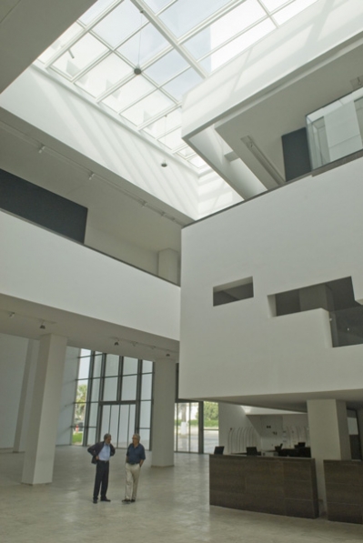 http://www.nouira-architecture.com/files/gimgs/th-14_INT-HALL-PRINCIPAL-06.jpg